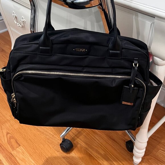 Tumi Voyageur Athens Carry-All - Never used. - Picture 2 of 4